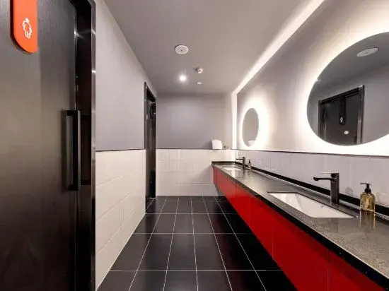 Ibis Hotel (Beijing Huilongguan Wendu Water City)