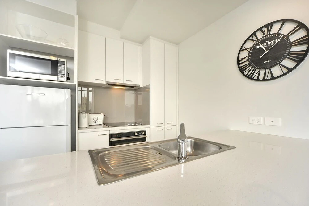 QV Comfortable Apartment in Connaught - 118