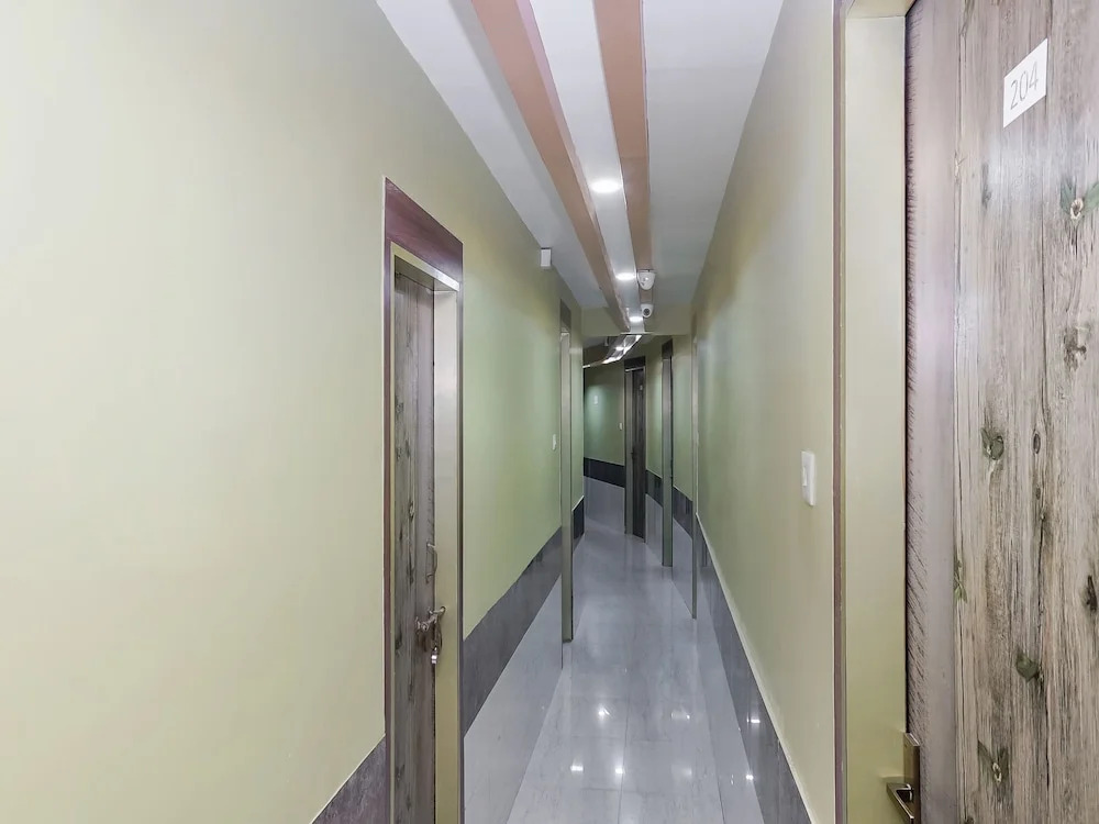 OYO Flagship 23096 Laxmi Residency