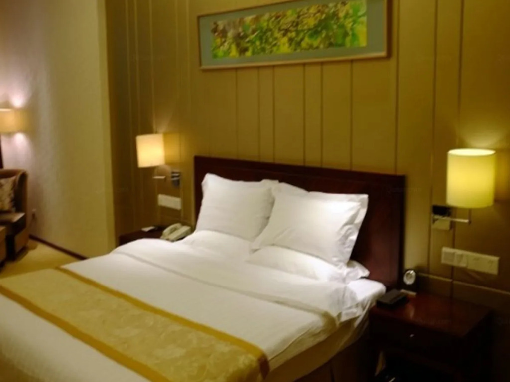 Dingding International Hotel