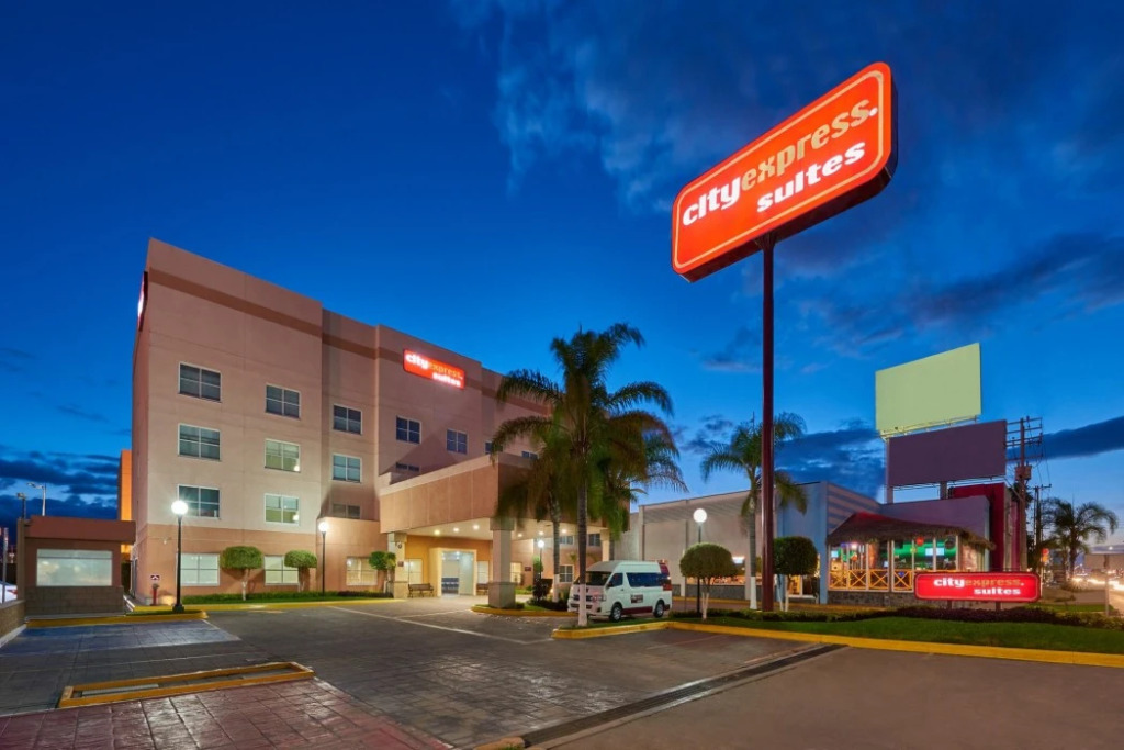 Sierra Suites By HP Hotels