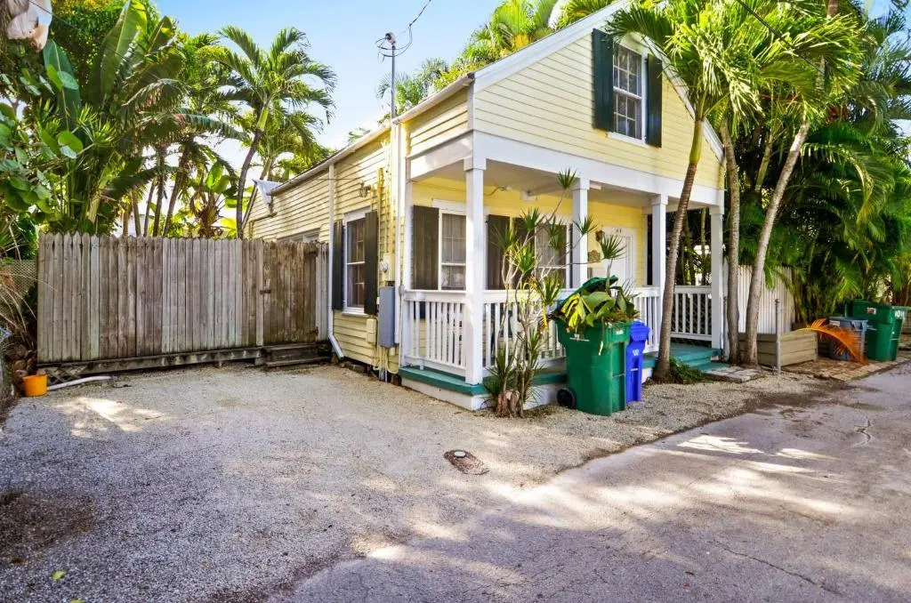 Key Lime Pie by Avantstay Ideal Location w/ Splash Pool & Out Door Dining Month Long Stays Only