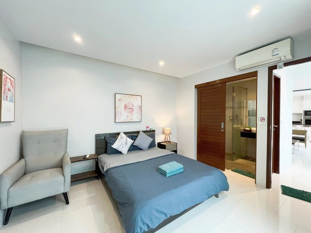 Pool Villa in Phuket 3rooms for family