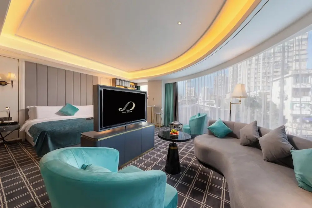 XANA Deluxe International Hotel Dongshankou Metro Station Branch