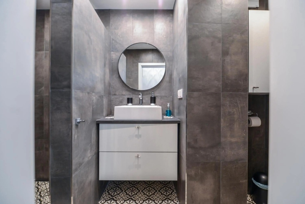 66 Apartment - Stylish Two Bedroom in Lozenets District