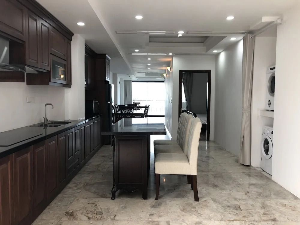 Emanuela Hotel  Serviced Apartment
