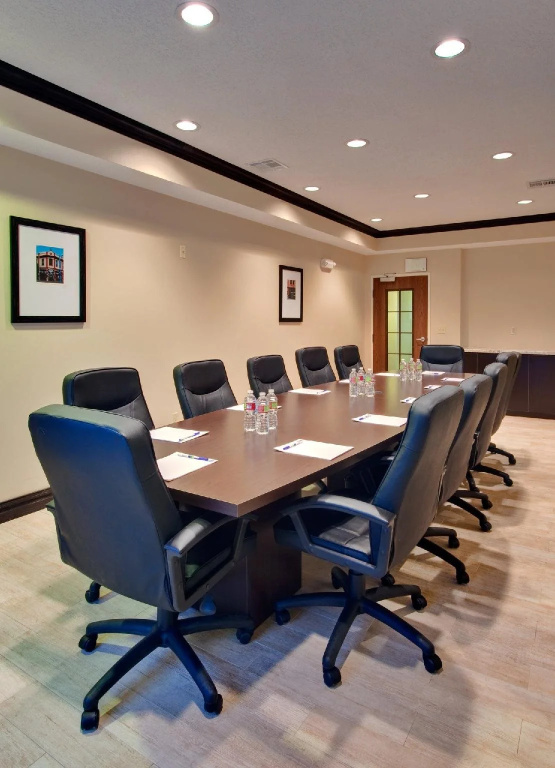 Holiday Inn Express Hotel & Suites Albuquerque Airport by IHG