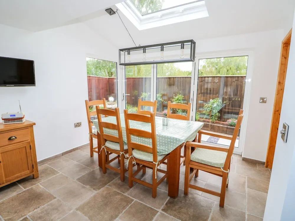 Duck Pond Cottage