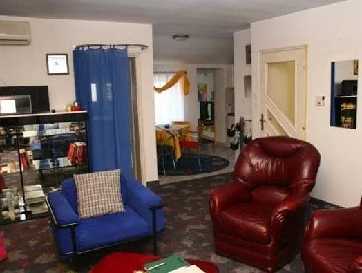 Hostel 021