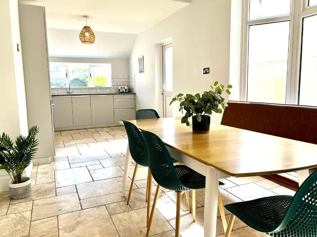 Whitchurch House by Switchback Stays