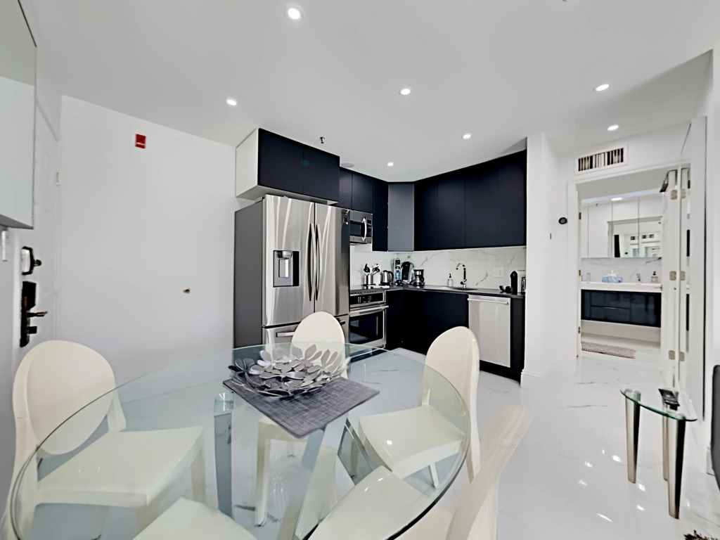 2 Room Celebration Disney Poolside Spa-golf Condo