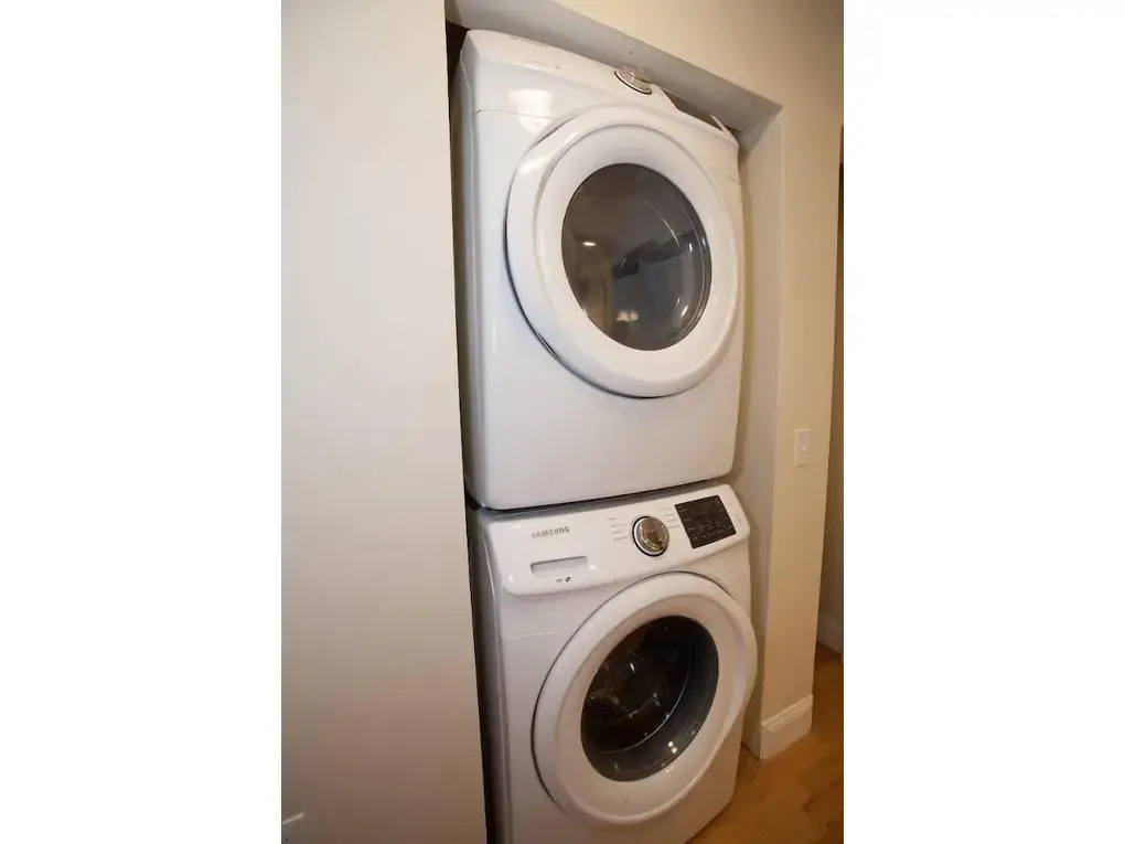 NEW 4 Bed 2 Full Bath Condo Near Back Bay