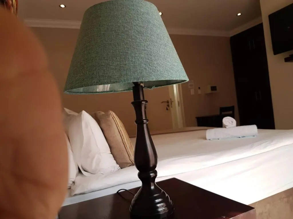 Fairview Bed And Breakfast - Double Bedroom 2