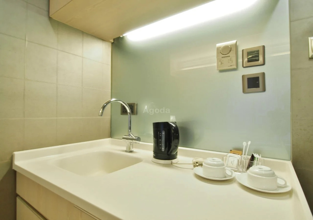 KIFI Boutique Hotel