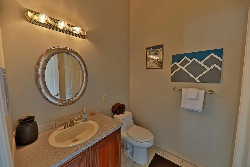461 Balsh 5 Bedrooms 4.5 Bathrooms Home