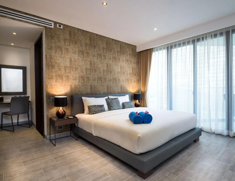 Lets Phuket Twin Sands Resort & Spa
