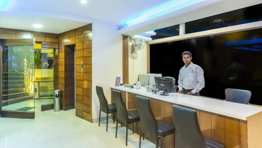 Angel Park Hotel