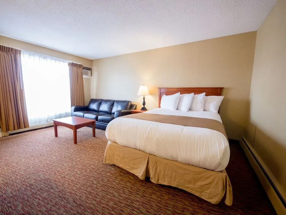 West Edmonton Motor Inn