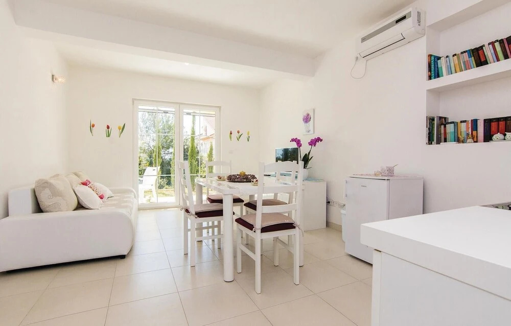 Beautiful Apartment in Pakostane With 2 Bedrooms and Wifi
