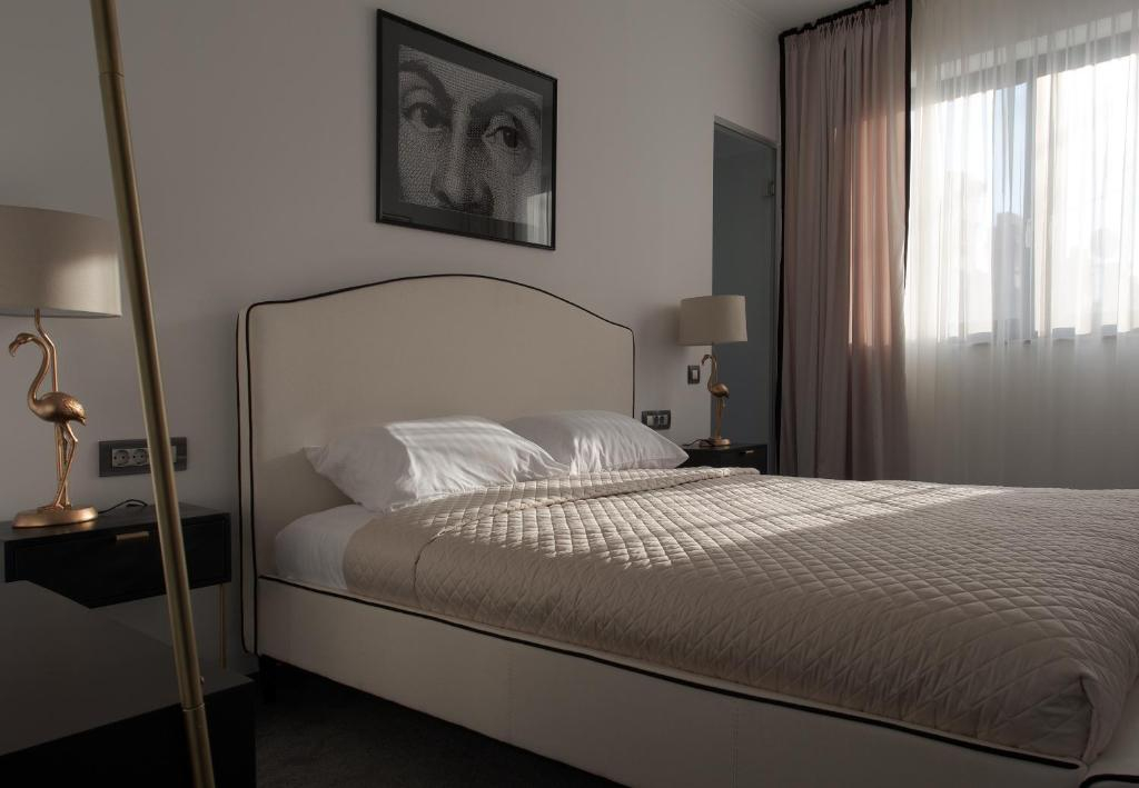 The Square Hotel