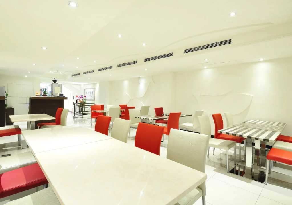 Bravo Hotel