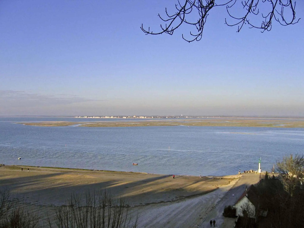 Mercure Abbeville Centre   Porte de La Baie de Somme