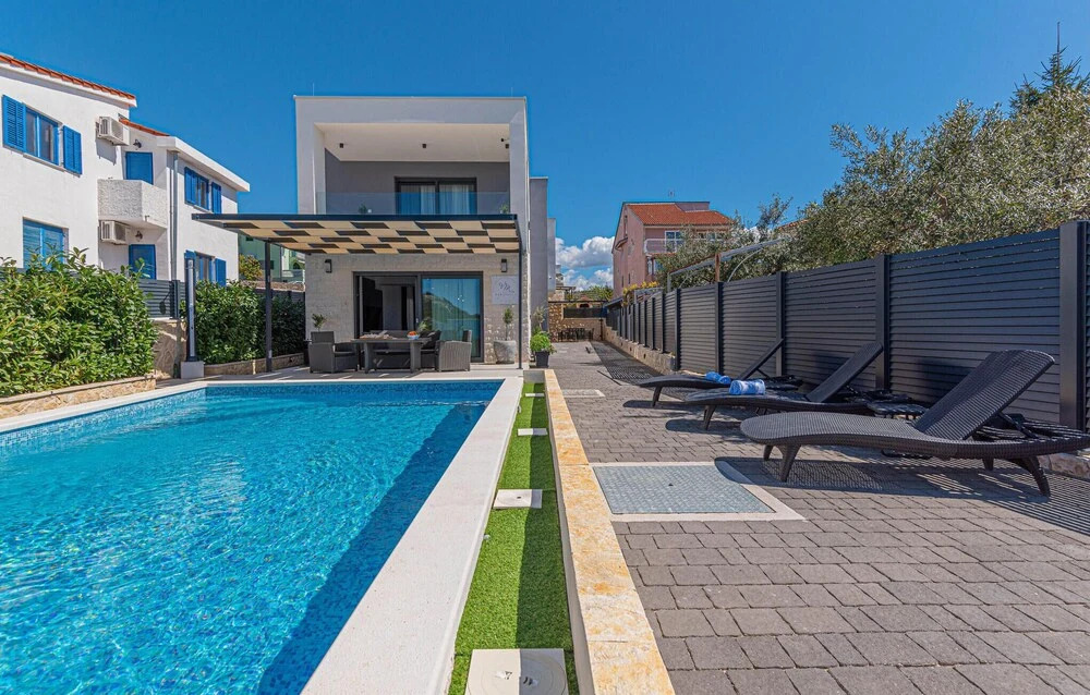 Stunning Home in Sibenik - Zaboric With Outdoor Swimming Pool, Wifi and 3 Bedrooms