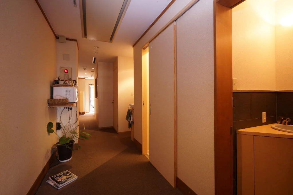 Kyoto Guesthouse Lantern