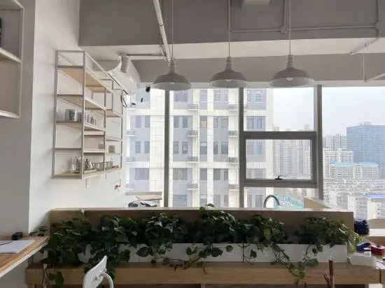 Yunzhu Executive Apartment (Zhengzhou People's Hospital Metro Station)