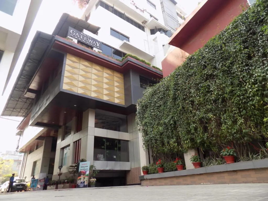 Hotel Gateway Grandeur