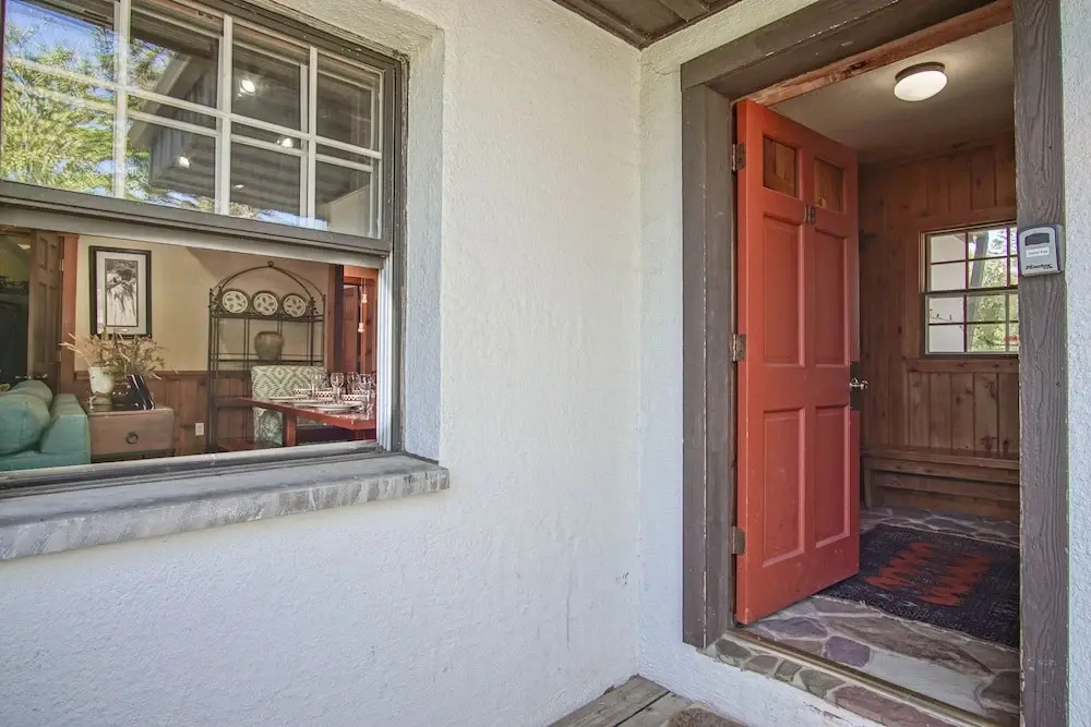 Whistlepunk #18: 4 Bedrooms, 3 Baths