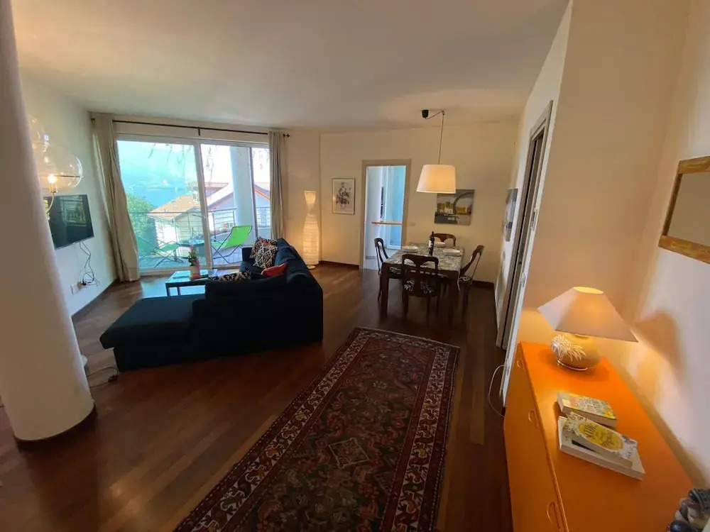 Emma Apartment With Terrace Lake View in Verbania