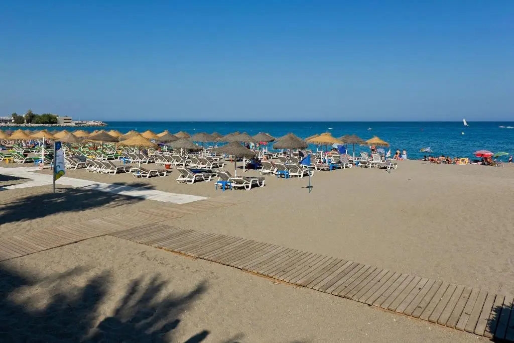 Relaxing Beach Apartment in Fuengirola AC&WIFI