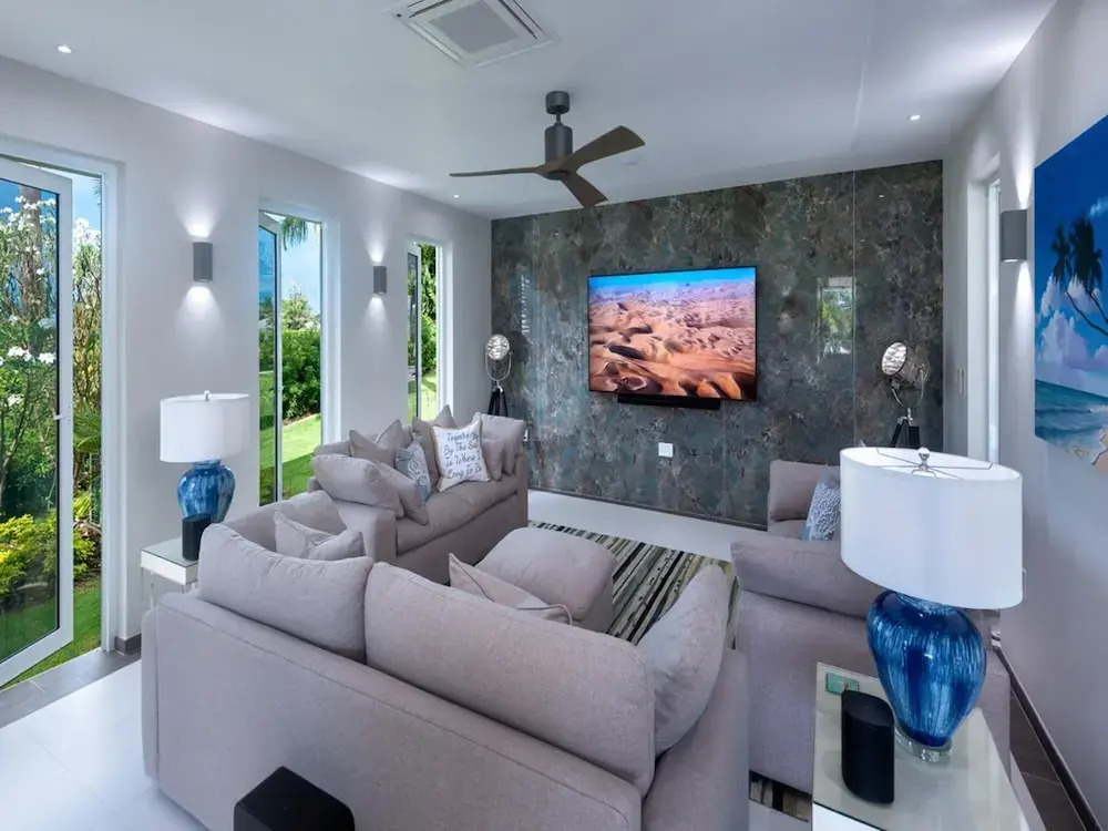 Sunny Vacation Villa 34
