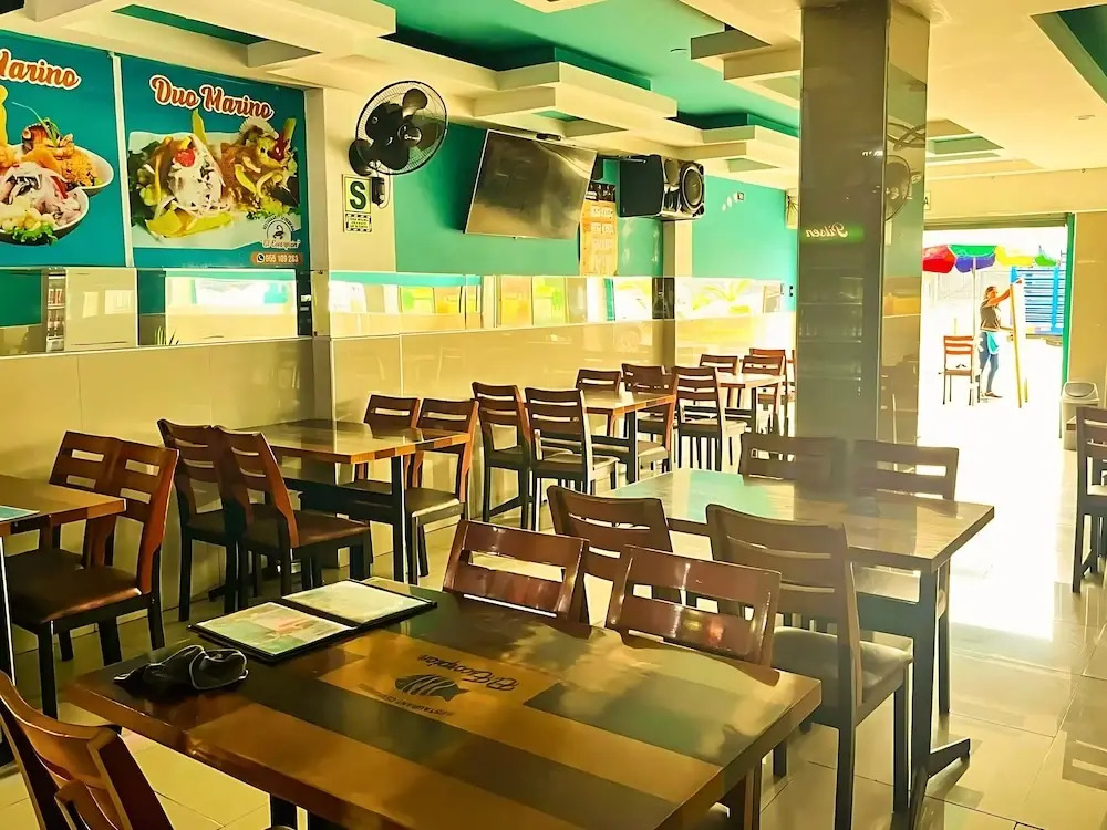 Visita Lima con excelente ubicación, wifi gratis y vistas en "Hostal Paris"