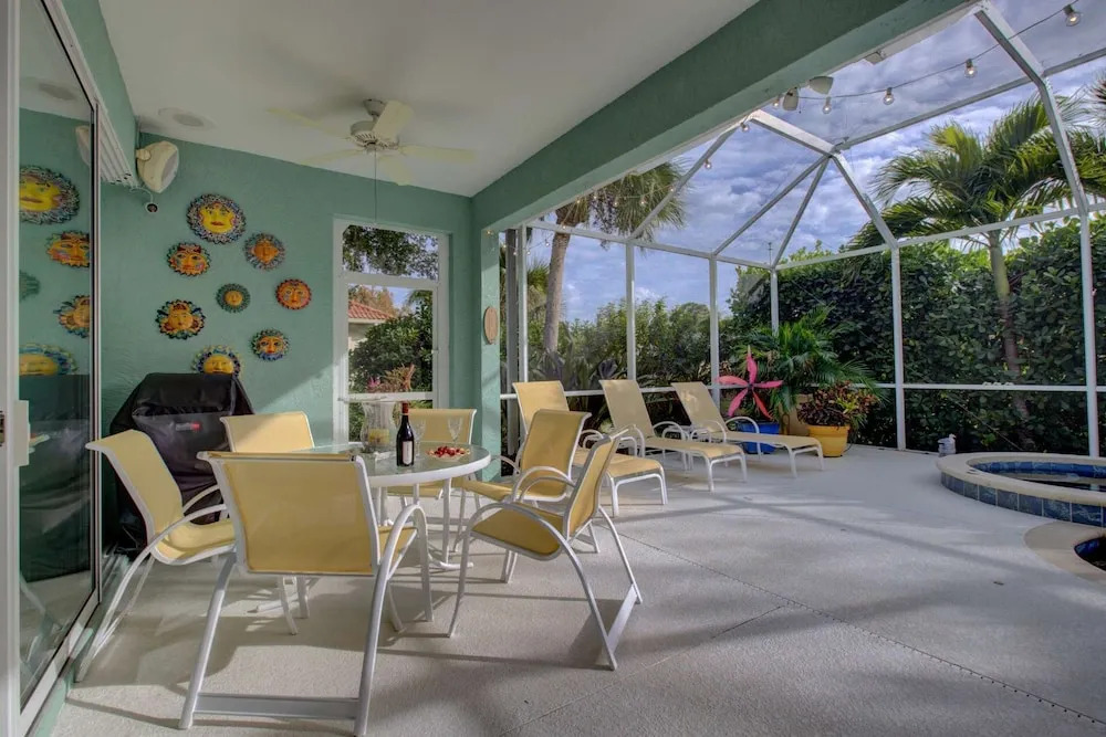 Tortuga Pool Home