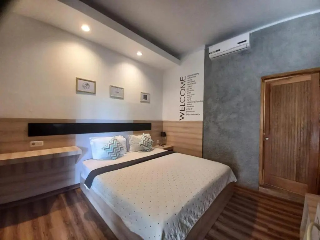 Lawaka Hotel