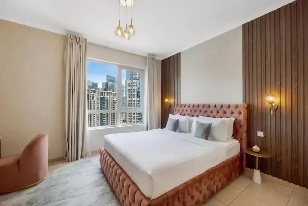 Lavish 3BR Besides Burj Khalifa and Fountain view