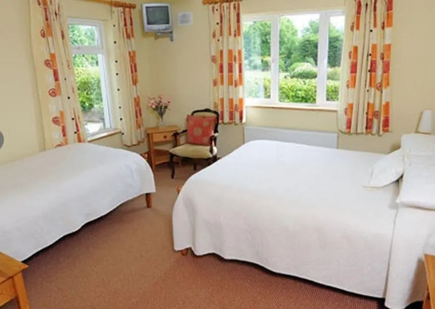 Whitethorn Lodge