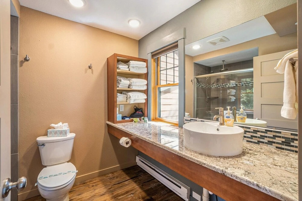 Solitude Longs Peak Suite 201 - Estes Park 1 Bedroom Studio by RedAwning