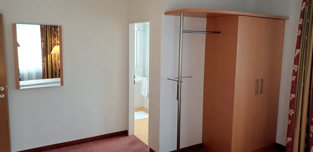 RoomRent55