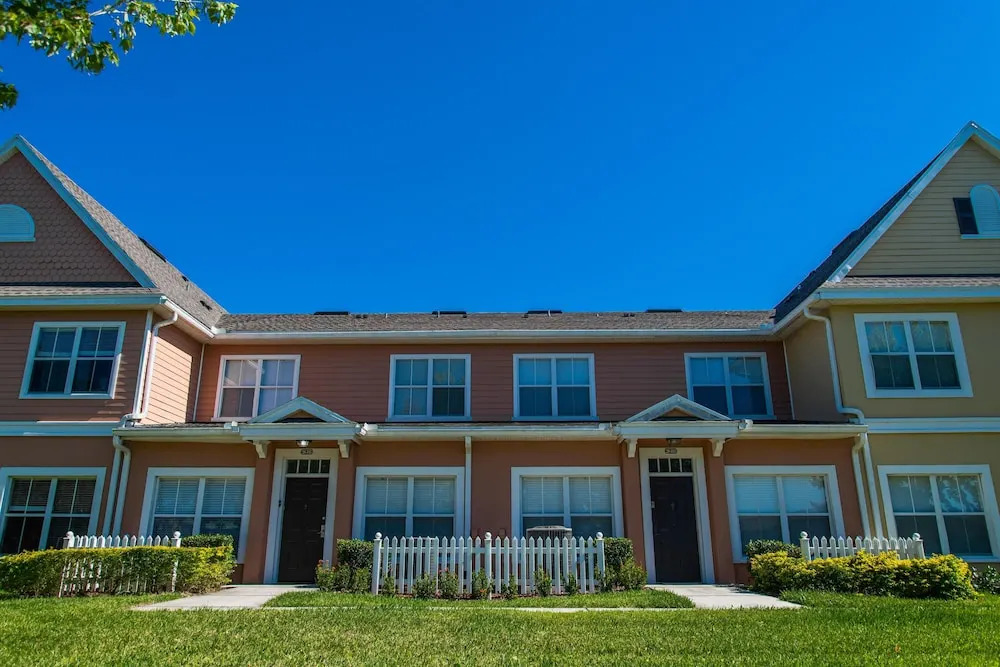 Luxurious Venetian Gem by Orlando Short Term
