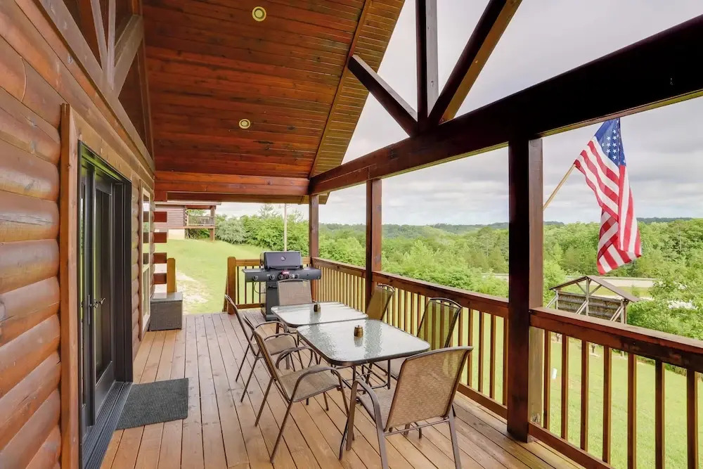 Family Cabin w/ Deck By Mark Twain Natl Forest!