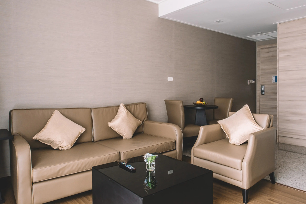 Adelphi Suites Bangkok