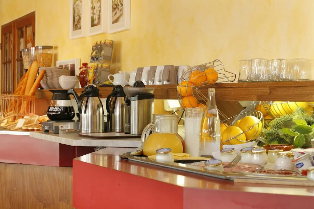 Kyriad Hotel Blois Sud Hotel