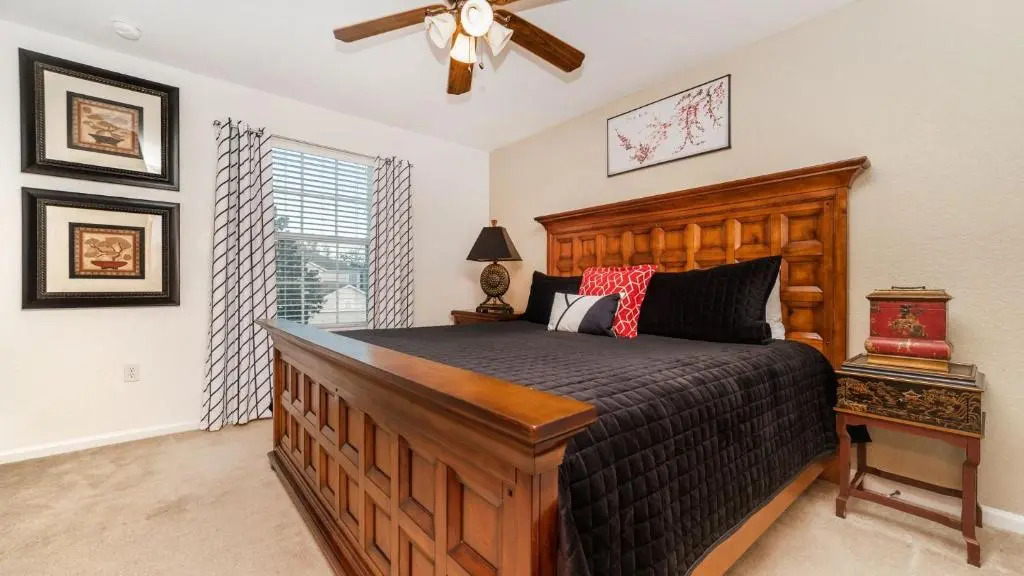 2696 Manesty Lane