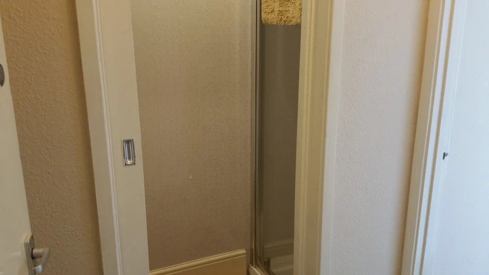 2 Berth, First Floor Flat, Glen Villa 4