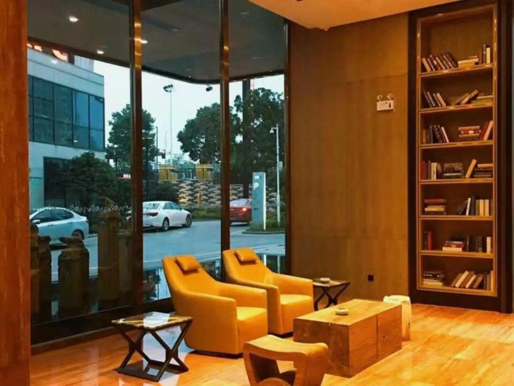 Aroma Hotel