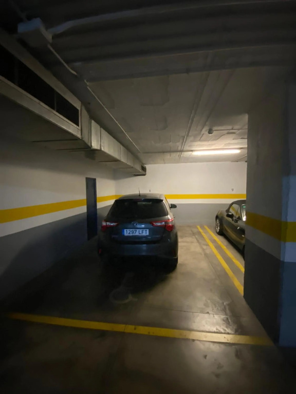 acogedor piso con parking santa justa