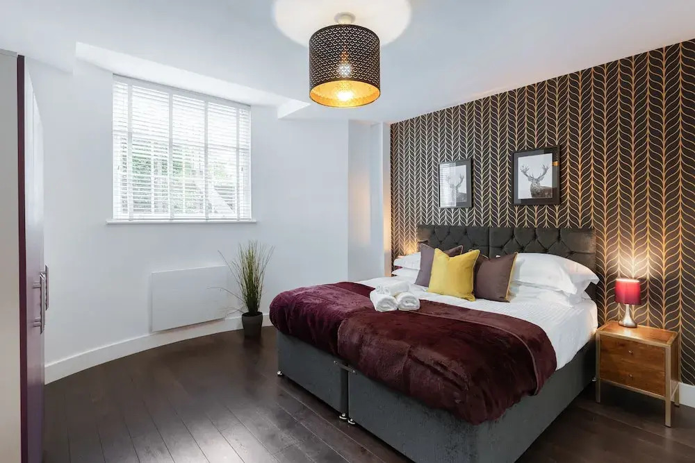 Stylish Executive Apartment in Reading